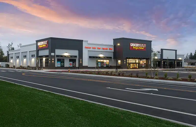Cascade-Center_Grocery-Outlet